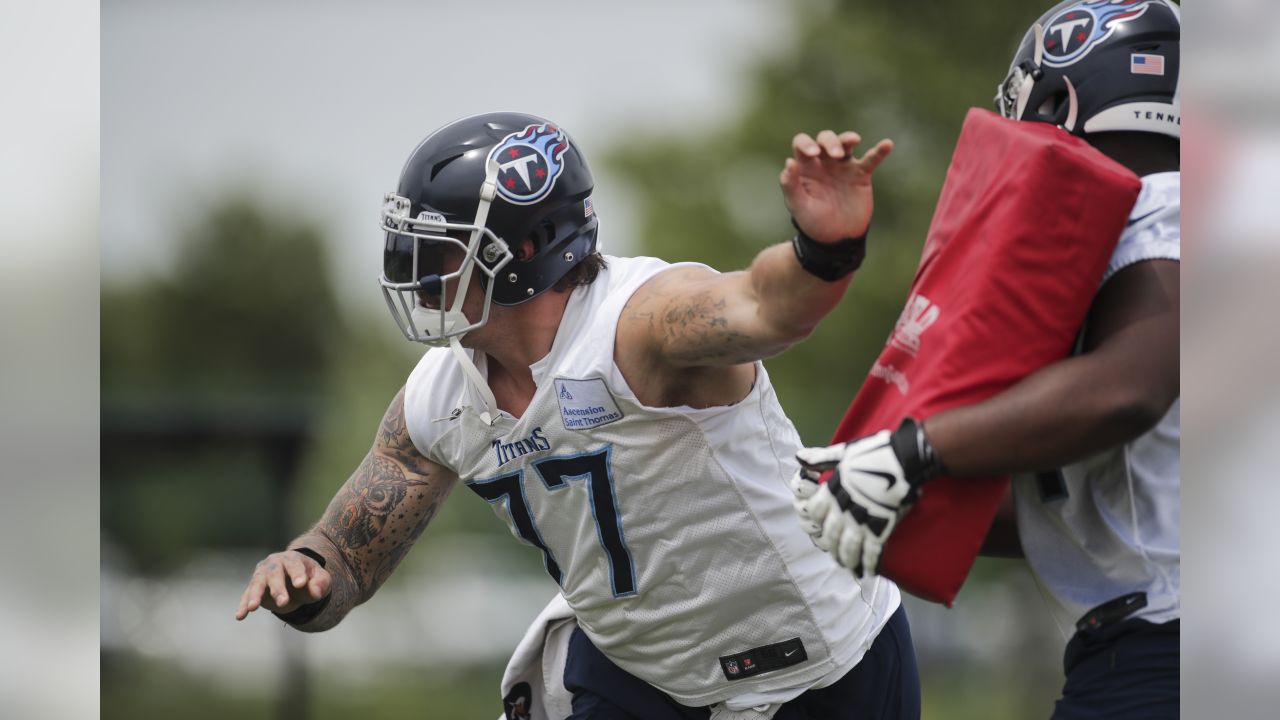 Tennessee Titans Home Game Jersey - Taylor Lewan