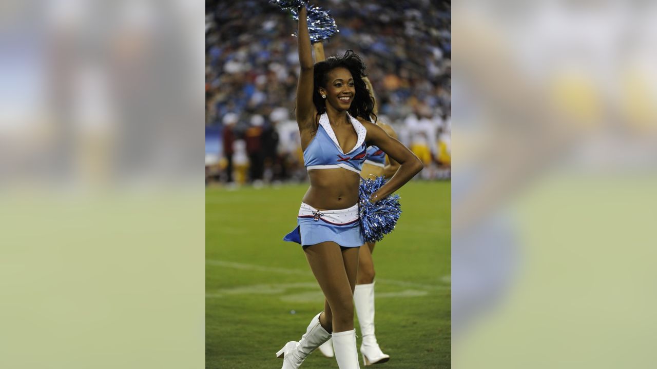 Titans Cheerleader Spotlight: Zephanie
