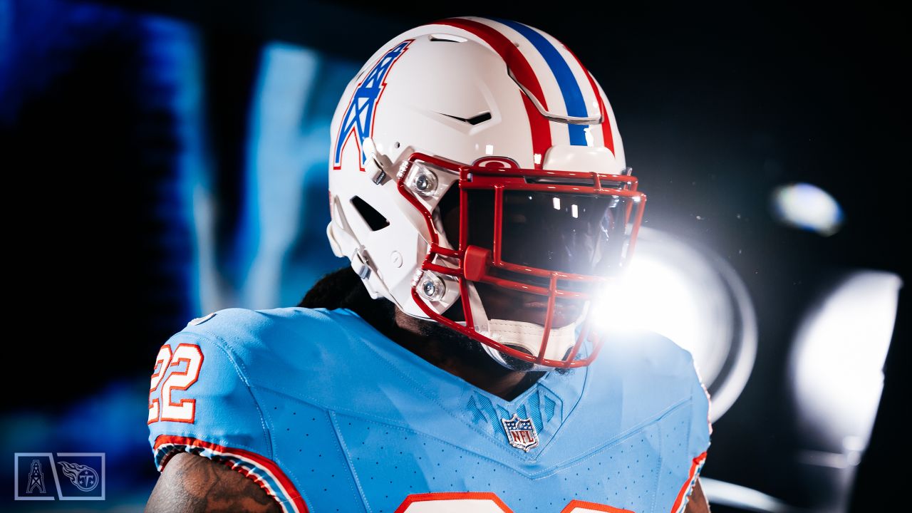 Tennessee Titans reveal first look at Houston Oilers throwback jerseys