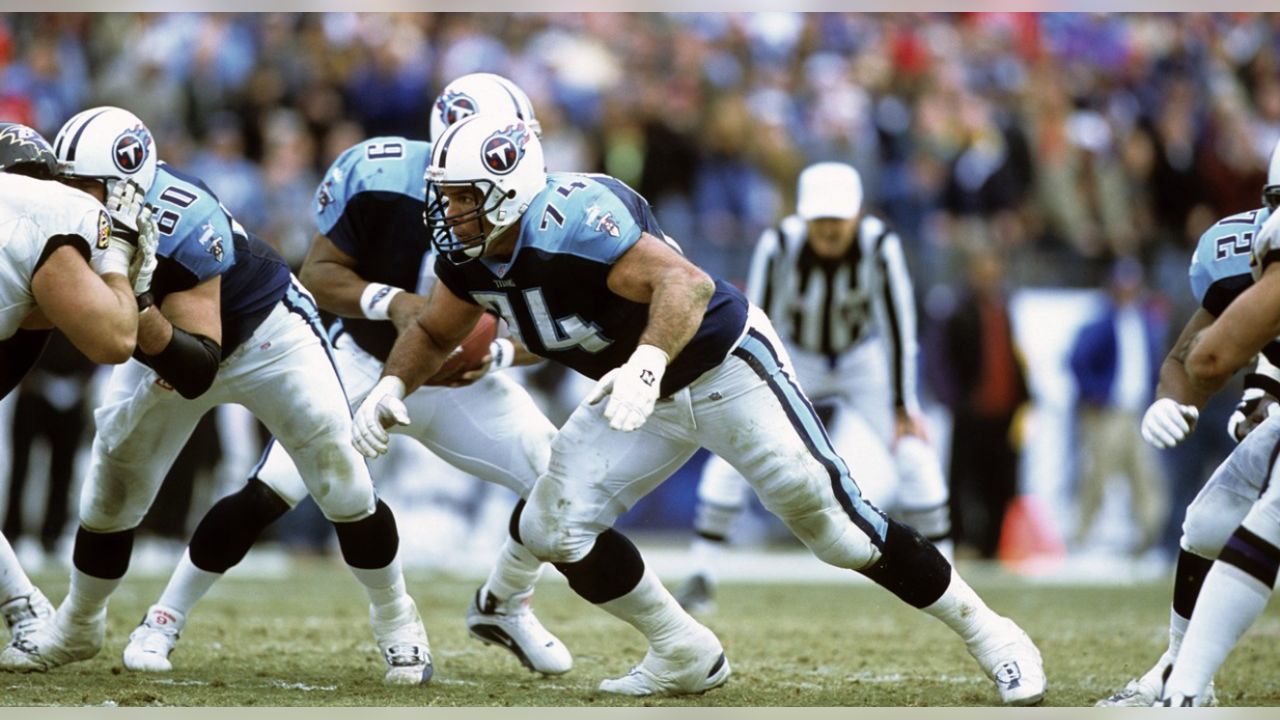 Tennessee Titans on X: Happy birthday to legendary @ProFootballHOF Bruce  Matthews! 