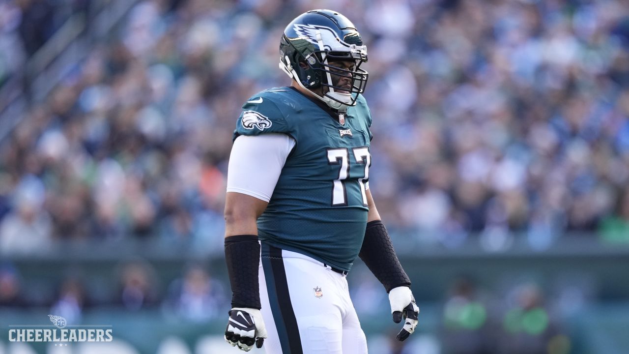 Titans Agree to Terms With Former Eagles Tackle Andre Dillard