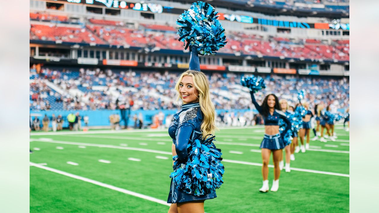 NFL cheerleaders perform at preseason games - Week 3