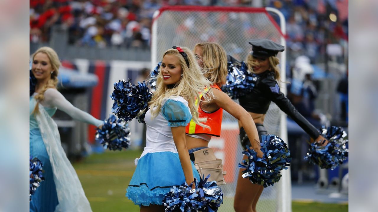 Titans Cheerleader Haley's 2017 Season