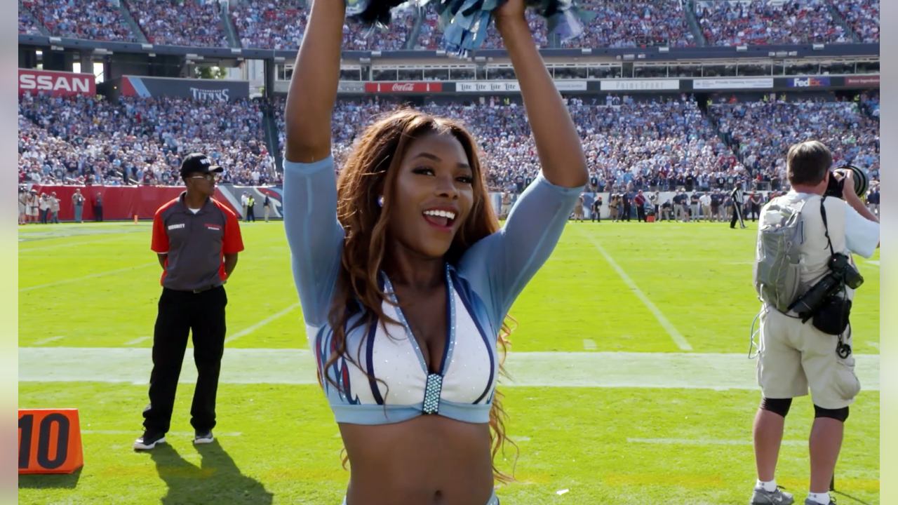 Titans Cheerleader Spotlight: Mari