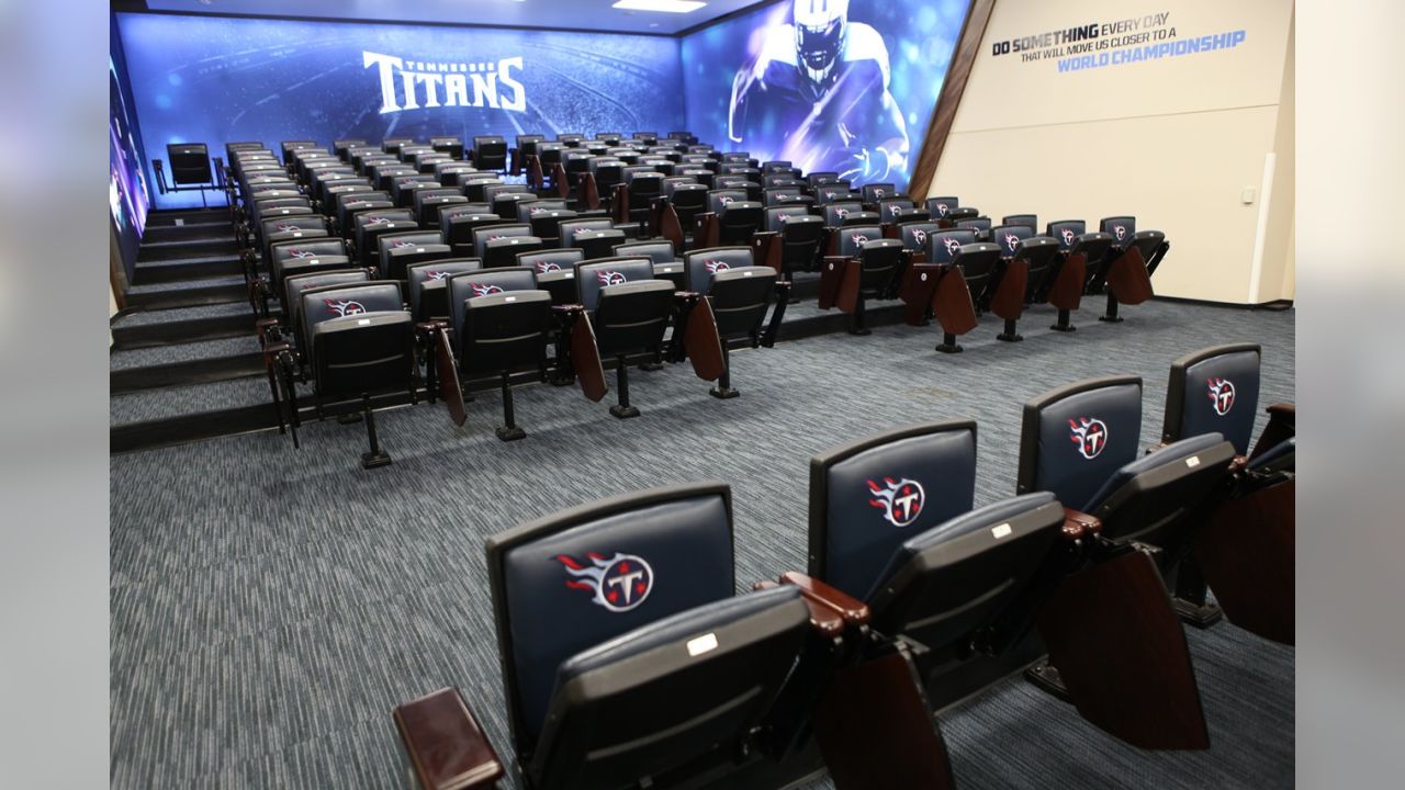 Johnson's Impact on Titans Locker Room Will Outlive Tenure