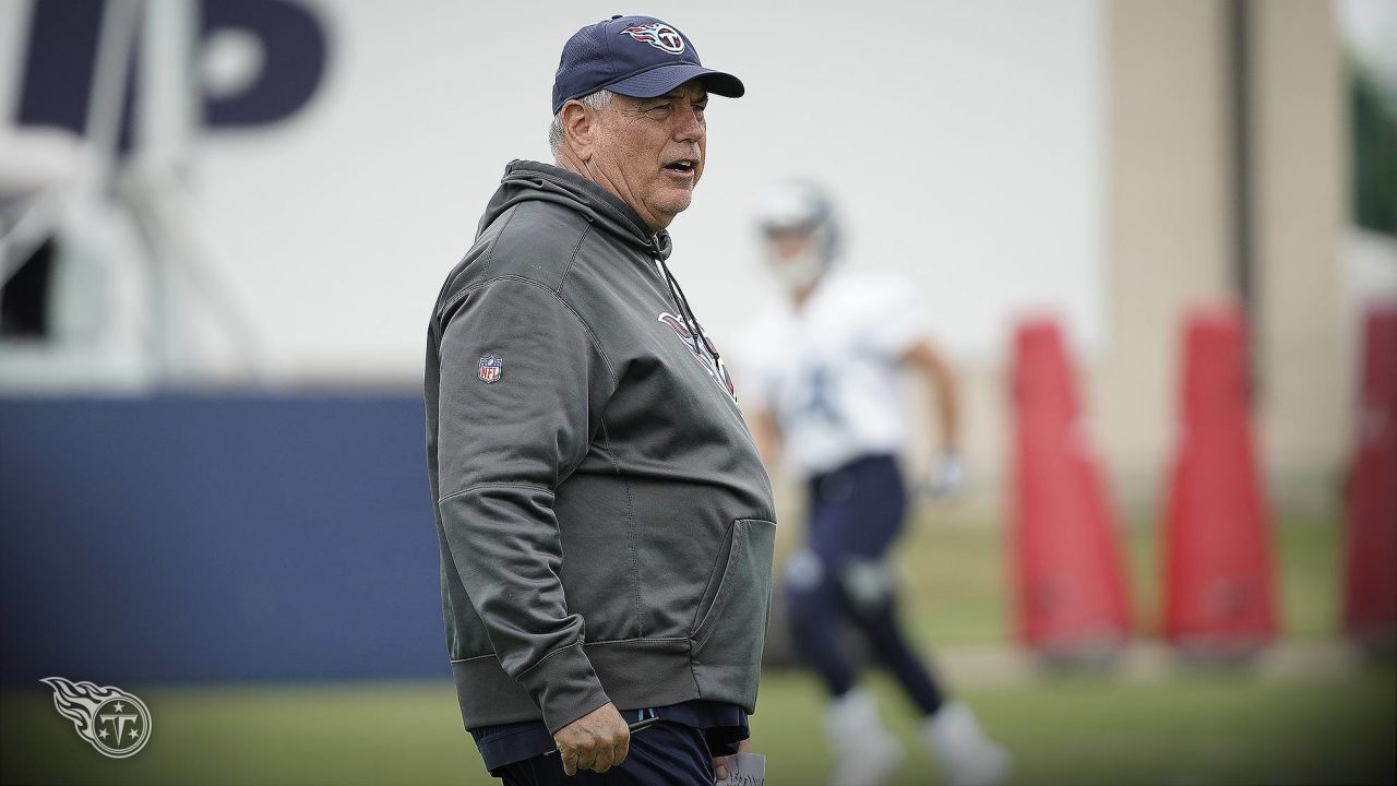 Who replaces defensive coordinator Dean Pees? The Titans didn't.