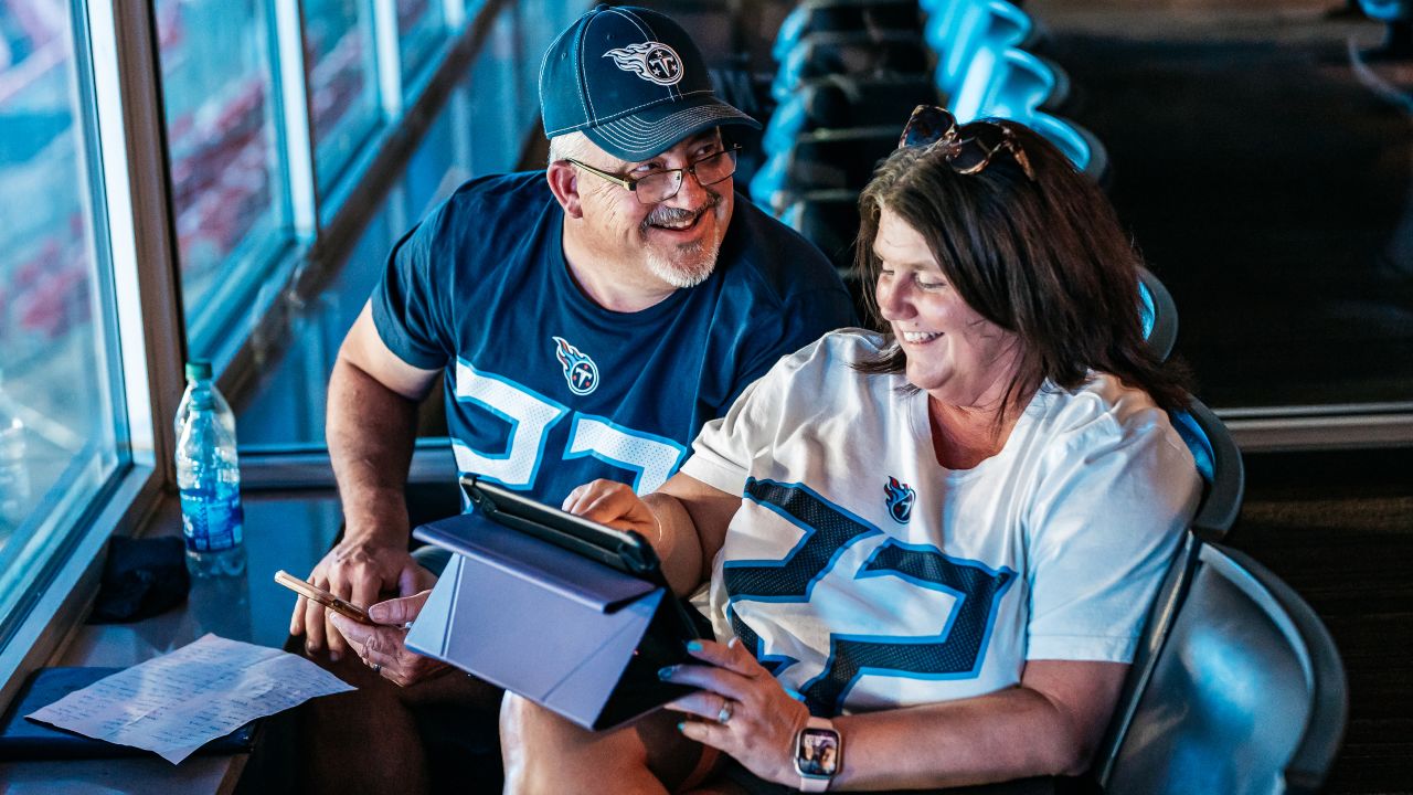 Tennessee Titans on X: It's Draft Day!!! Join us at @6thandp tonight for  our FREE Draft Night Party and your chance to win 2 free season tickets for  the 2023 season courtesy