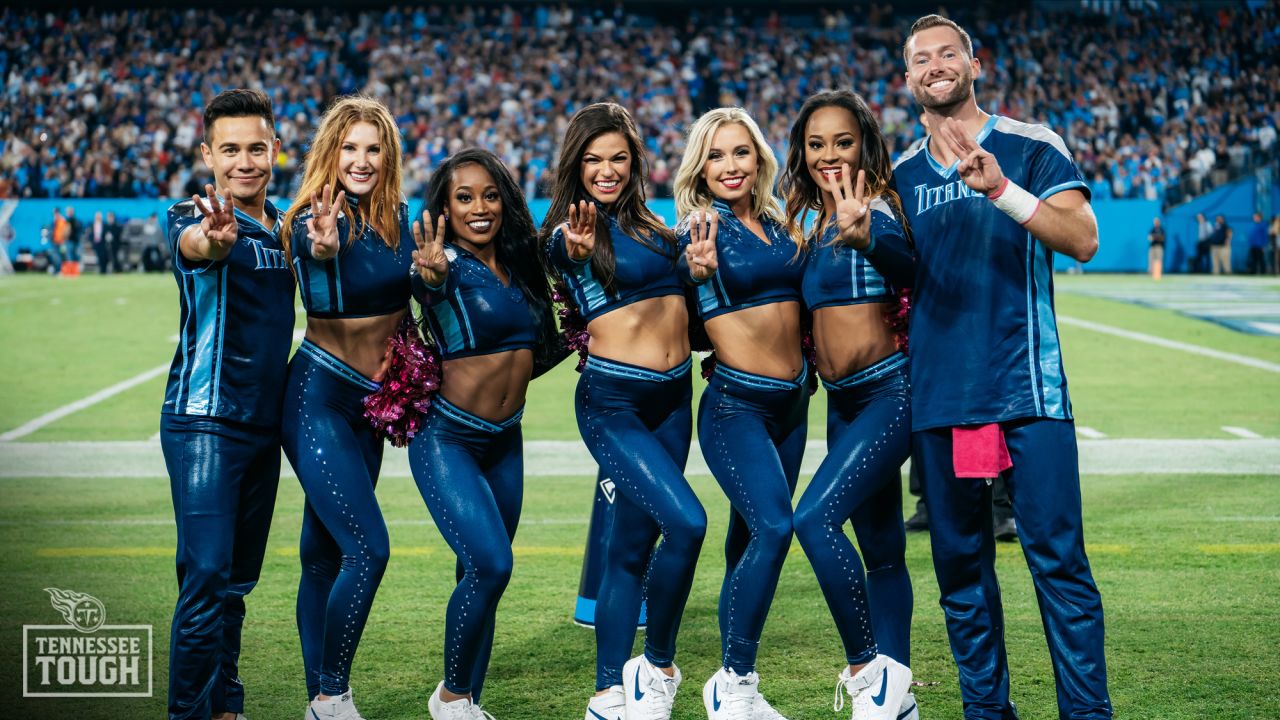 Tennessee Titans Cheerleaders & T-Rac - Titans vs Bills 10/18/2021 https:// www.tennesseetitans.com/photos/titans-cheerleaders-week-6-vs-bills