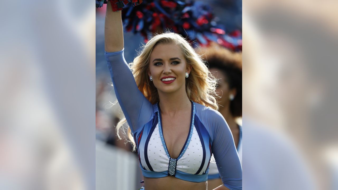 Titans Cheerleader Haley's 2017 Season