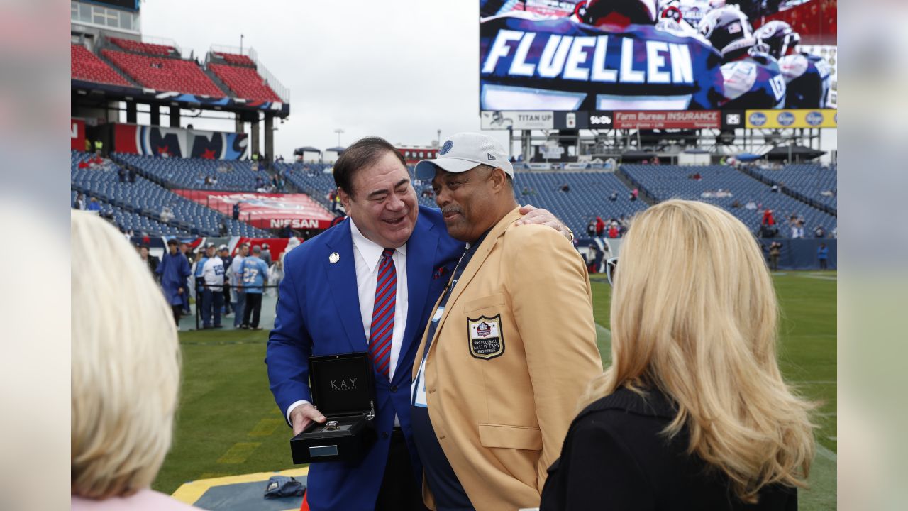 Robert Brazile Inducted Into Ring of Honor