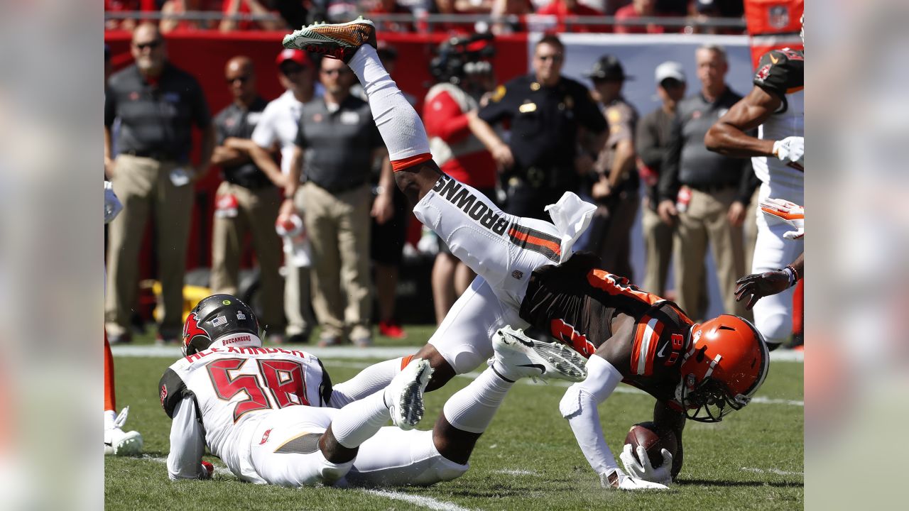 Christian Kirksey, Jarvis Landry earn Browns player of game vs. Bucs