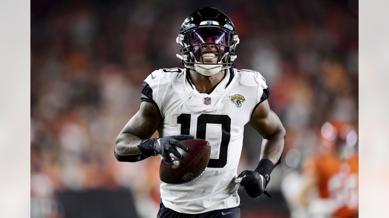 Jacksonville Jaguars trade WR Laviska Shenault to Carolina Panthers - ESPN