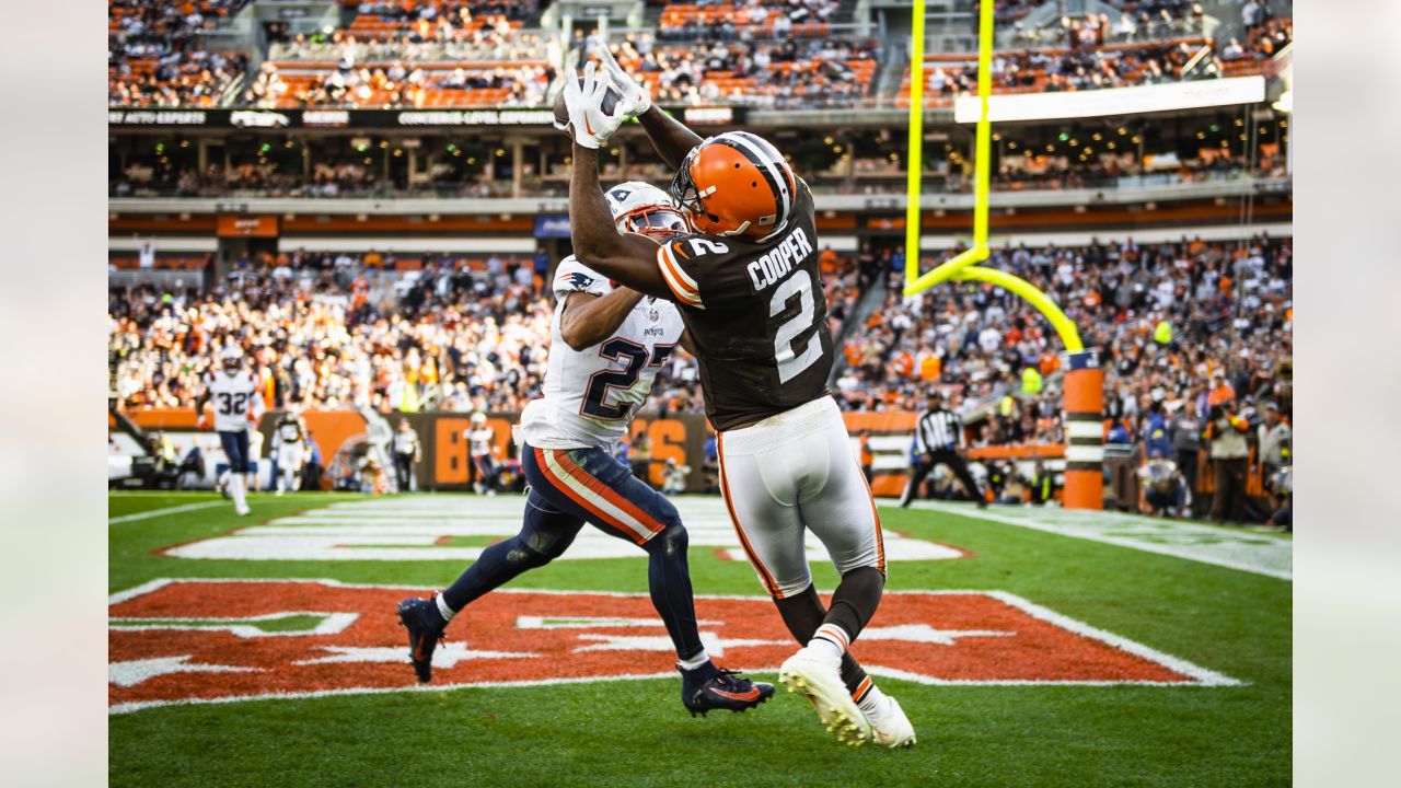 Jacoby Brissett has 3 turnovers, defense horrible as Browns lose 3rd  straight, 38-15 to Patriots, to fall to 2-4 