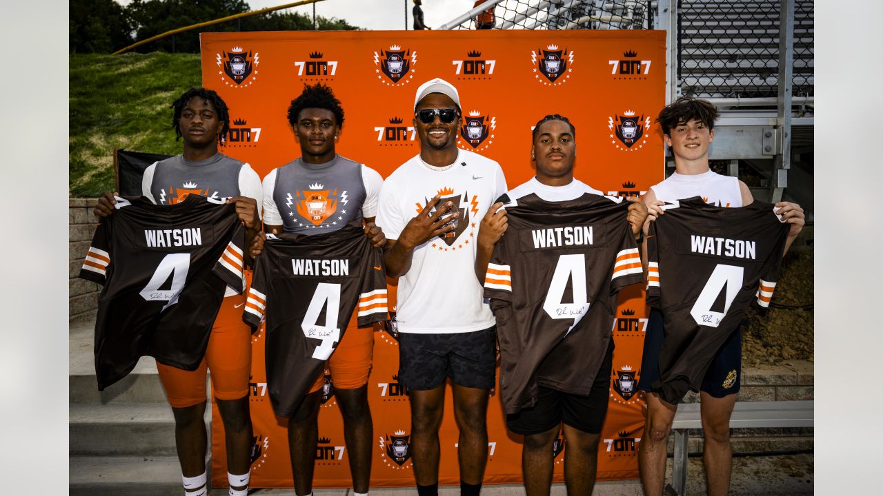 Browns QB Deshaun Watson selected as 1 of 5 team captains