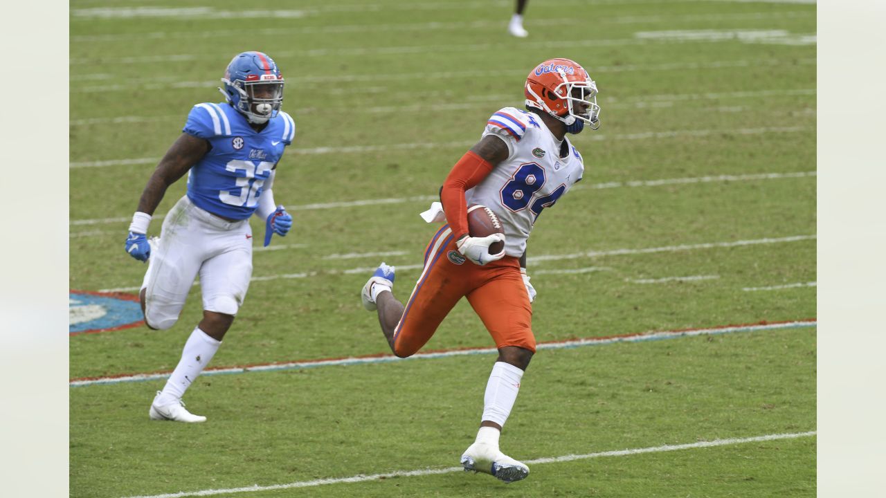 Florida tight end Kyle Pitts honored with Mackey Award