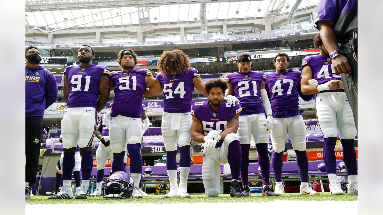 Who Is Singing the National Anthem for Vikings vs. Eagles  Thursday  Night Football Opener?