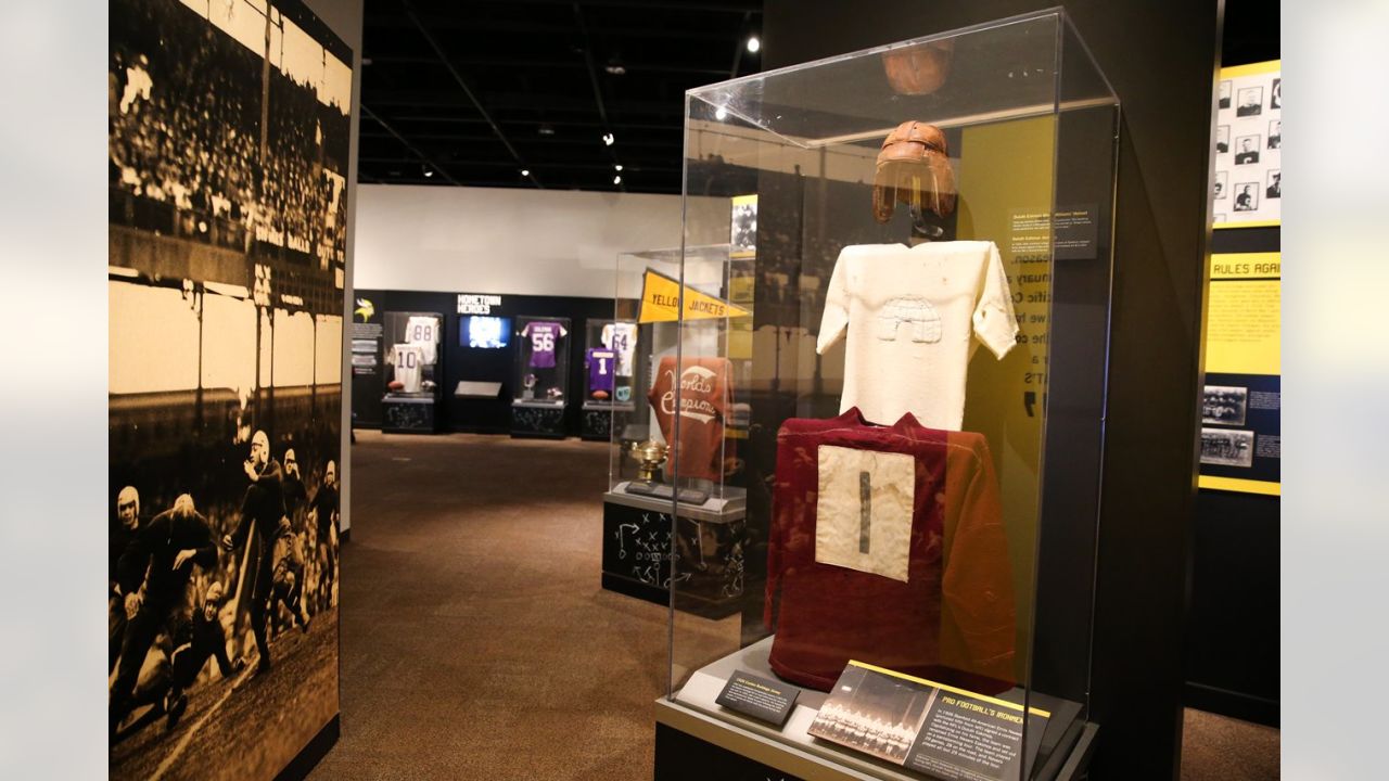 Minnesota Vikings Fan Museum Exhibit Design