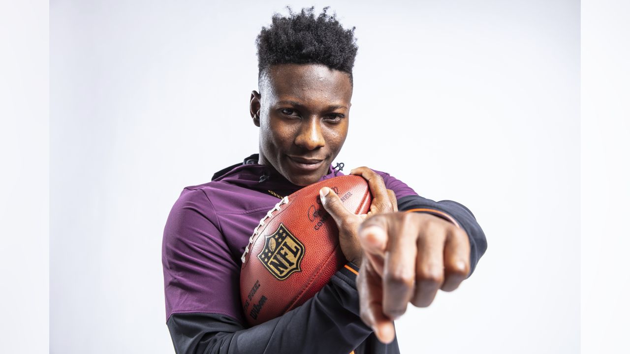 Marquise Brown: From Six Flags worker to Oklahoma star WR - Sports  Illustrated