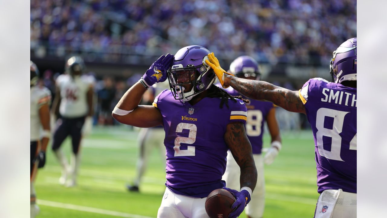 Minnesota Vikings running back Alexander Mattison (2) takes a