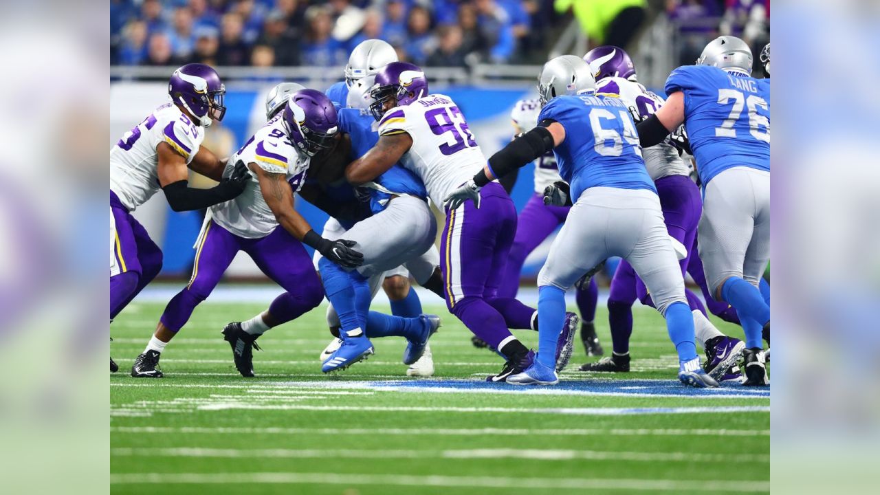 Vikings Take on the Lions on Thanksgiving Day