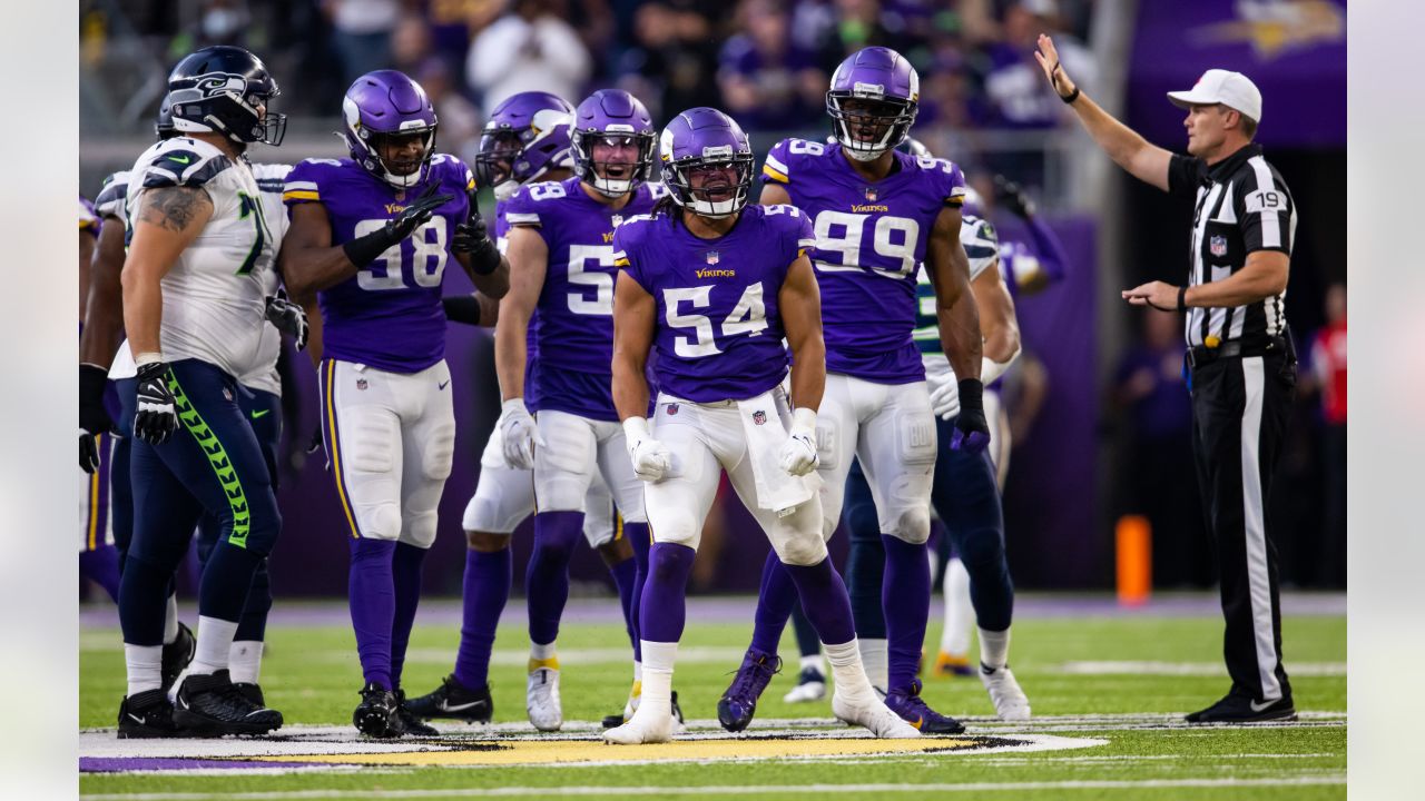 Former Army linebacker makes Minnesota Vikings opening day roster