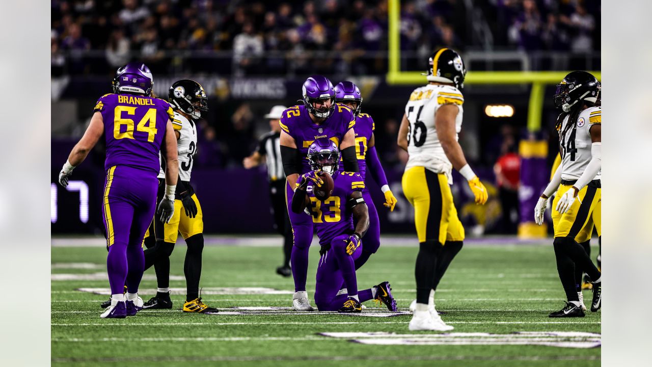 Vikings beat Steelers 36-28, deny last-play pass in end zone