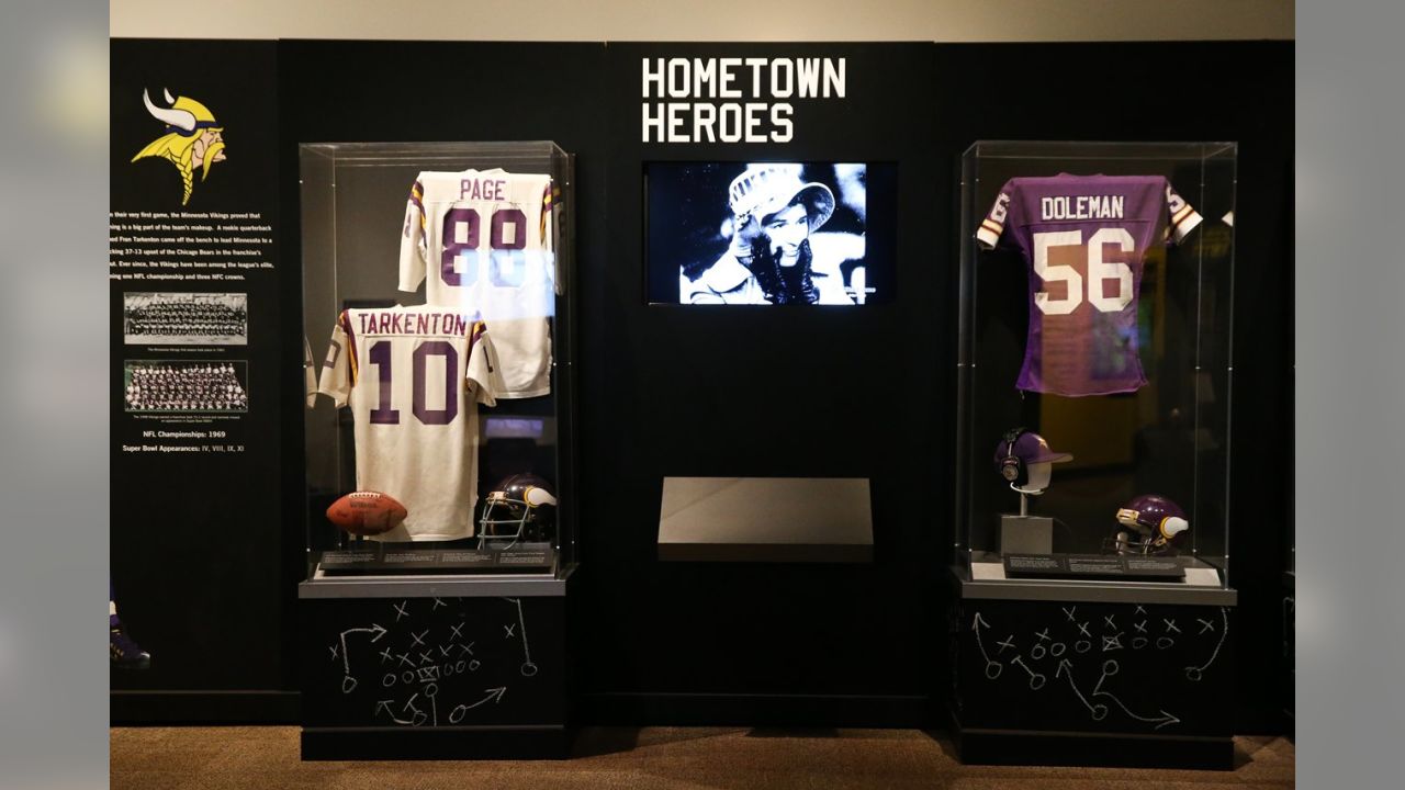 Minnesota Vikings Fan Museum Exhibit Design