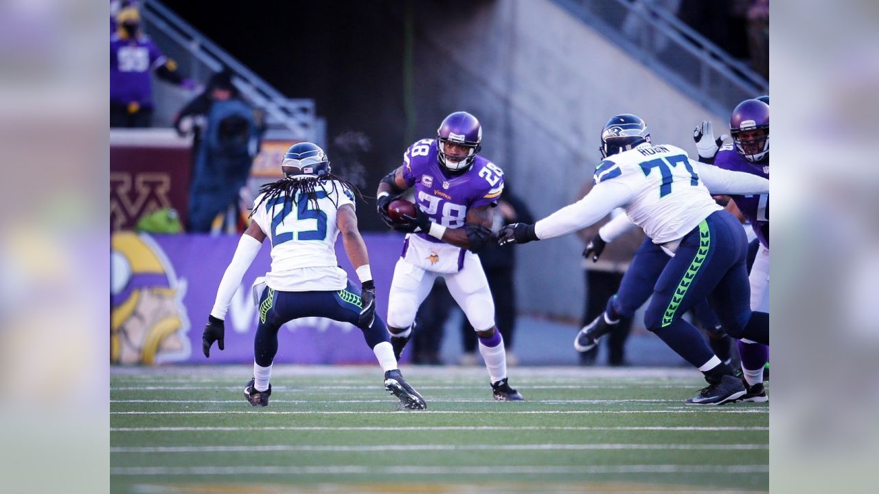 Vikings, Seahawks Battle Through 3rd-Coldest Game in NFL History