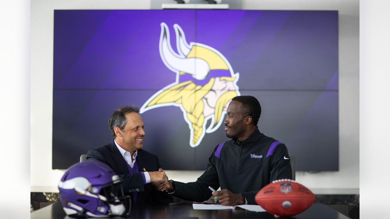 Vikings to Sign Kwesi Adofo-Mensah as new GM - Daily Norseman