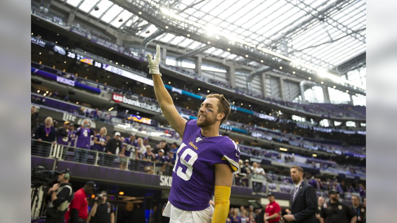 Adam Thielen Making Himself a Resource for Justin Jefferson