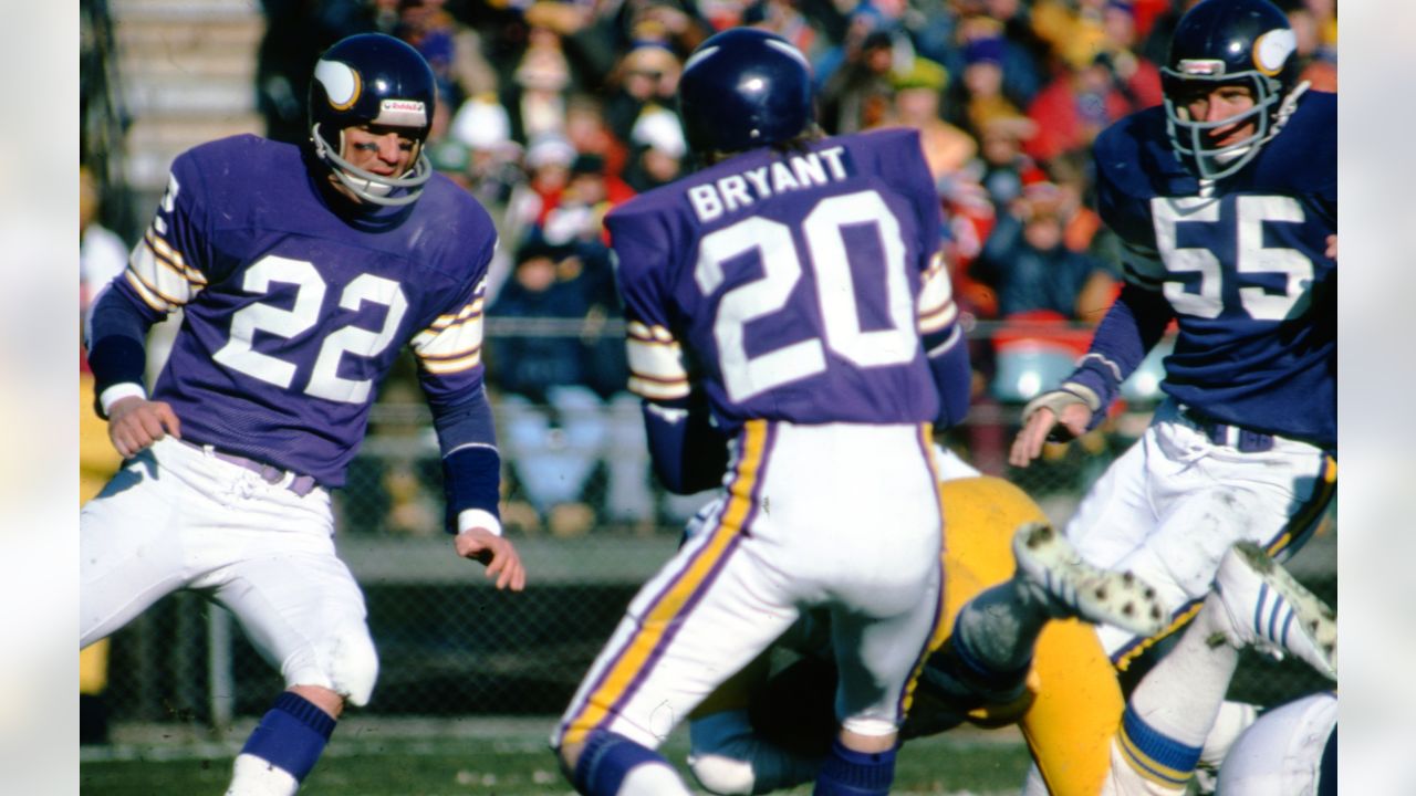 Vikings reveal new uniforms that are throwbacks to the 1960s and '70s