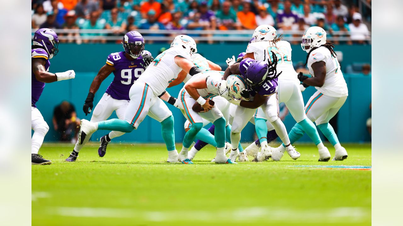 Game Photos: Vikings-Dolphins