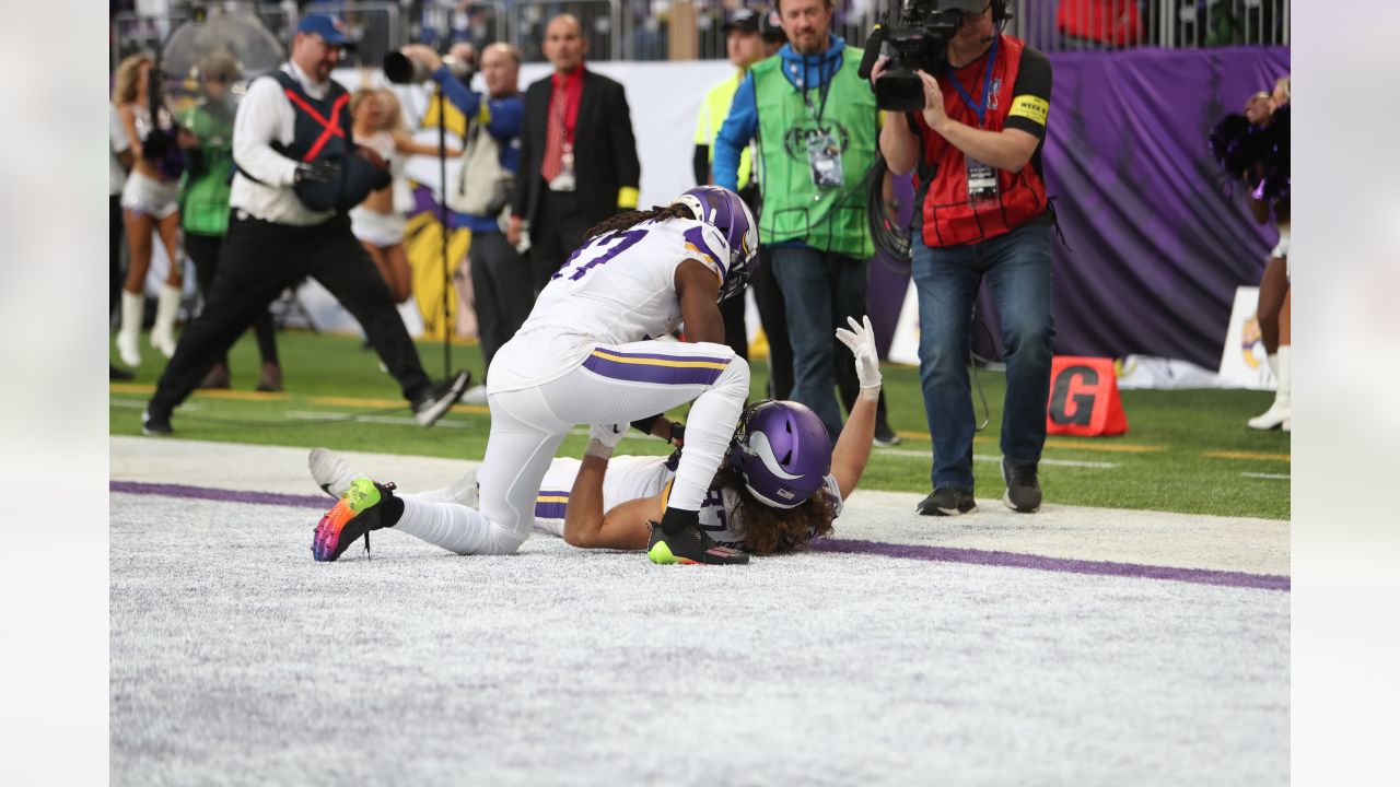 Frame-by-Frame: T.J. Hockenson's Touchdown & Celebration vs. Giants