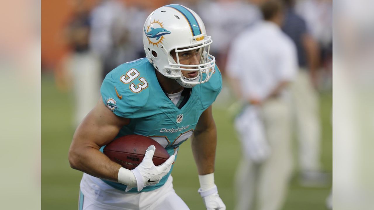 Miami Dolphins outside linebacker Jason Trusnik (93) watches the