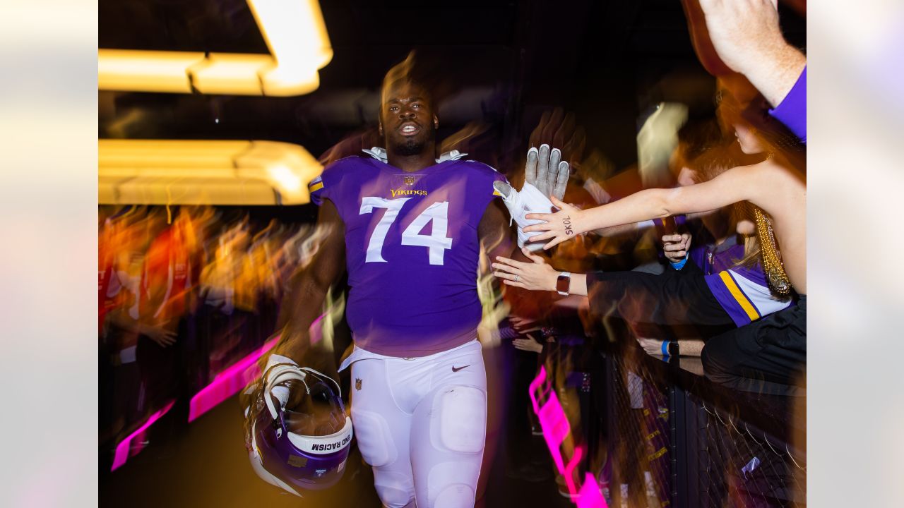 Vikings agree to terms with depth offensive lineman Oli Udoh