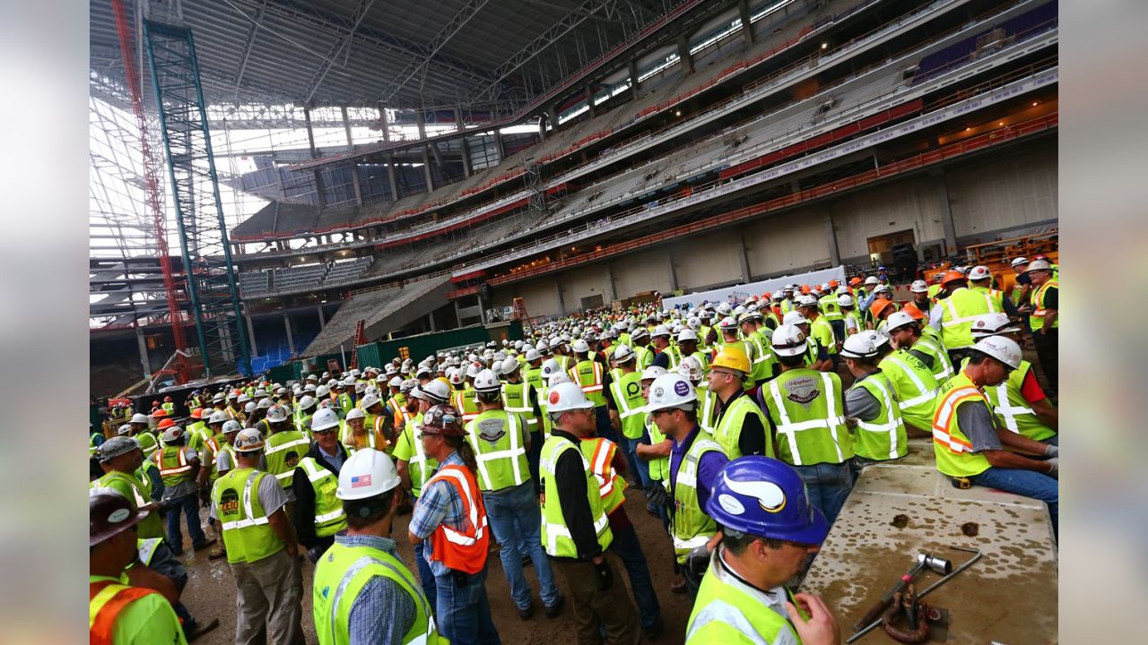 Vikings stadium panel picks Hammes Co. as owner's rep