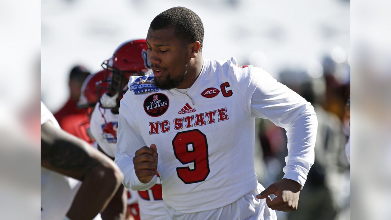 North Carolina State defensive end Bradley Chubb jumps 36 inches