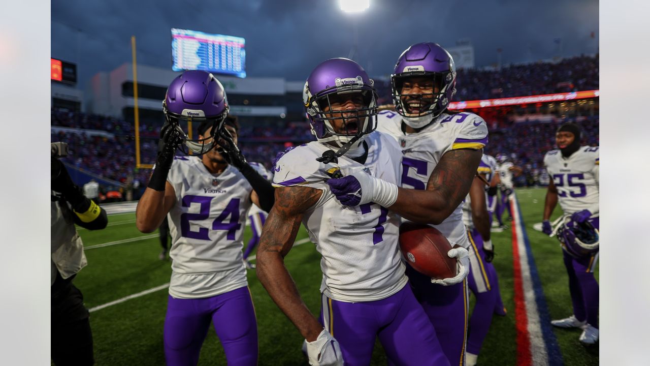 Dream come true  Brothers James & Dalvin Cook to share the field for  first time ever as Bills and Vikings meet