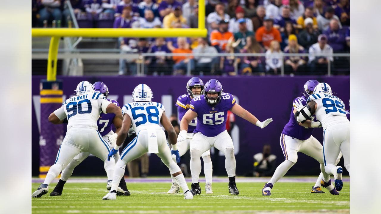 Vikings center Austin Schlottmann gaining experience while