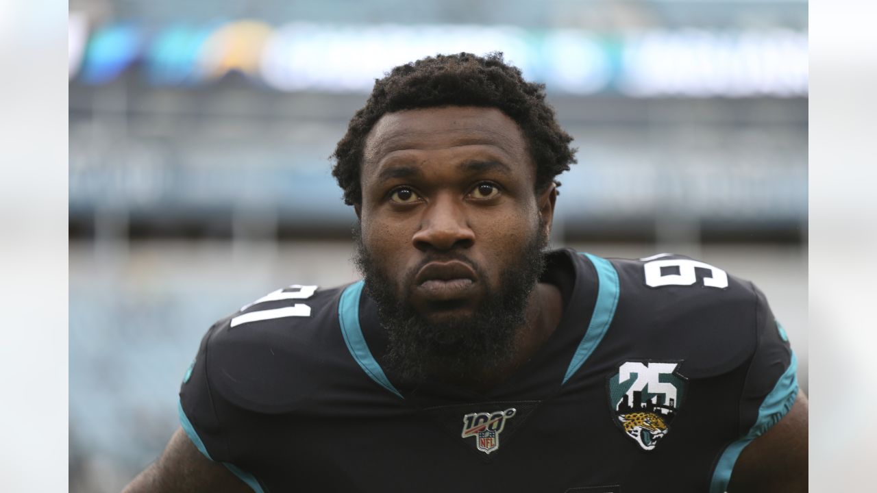 Jaguars vs. Panthers: DE Yannick Ngakoue seeking first sack of season