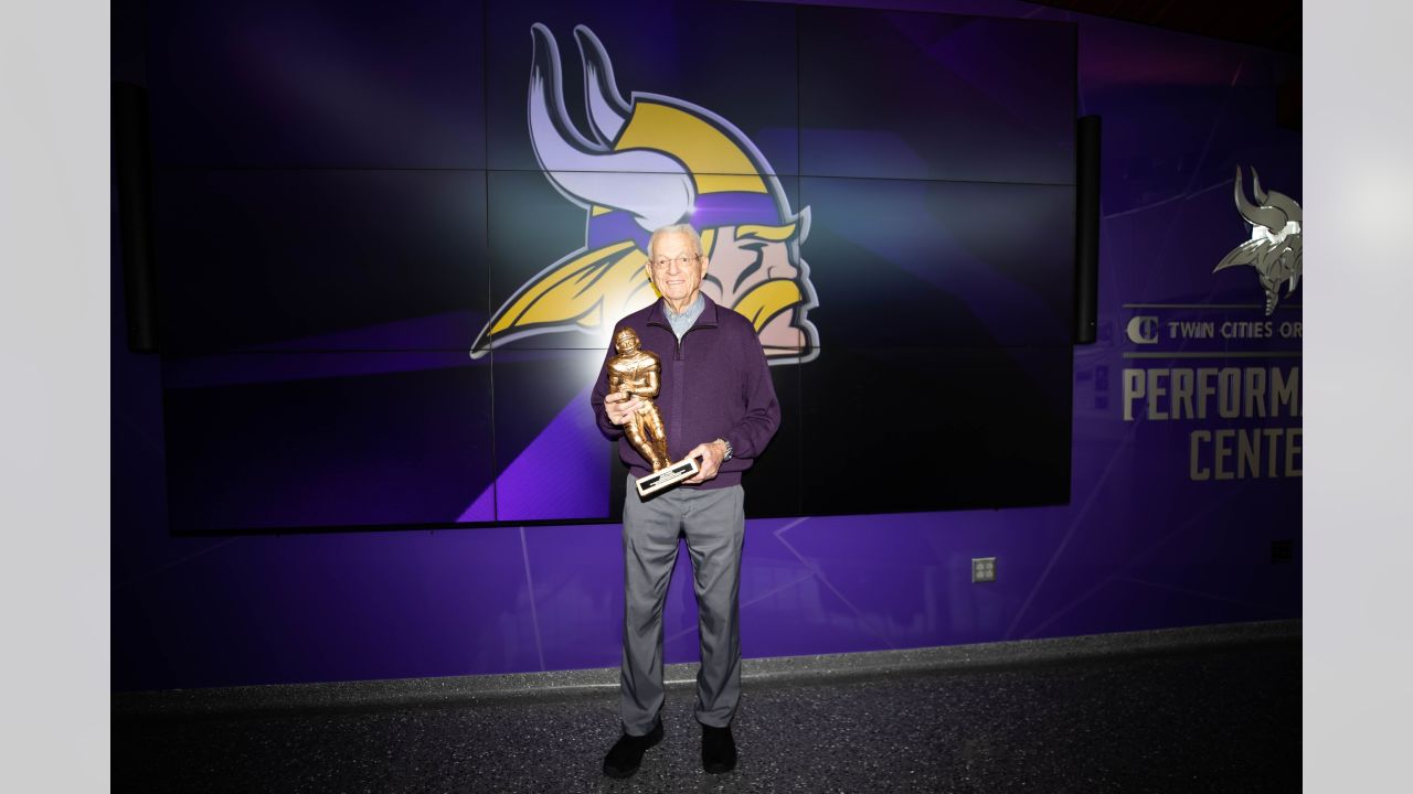 Vikings to honor Bud Grant with jersey patch, helmet sticker in 2023 -  Sports Illustrated Minnesota Vikings News, Analysis and More