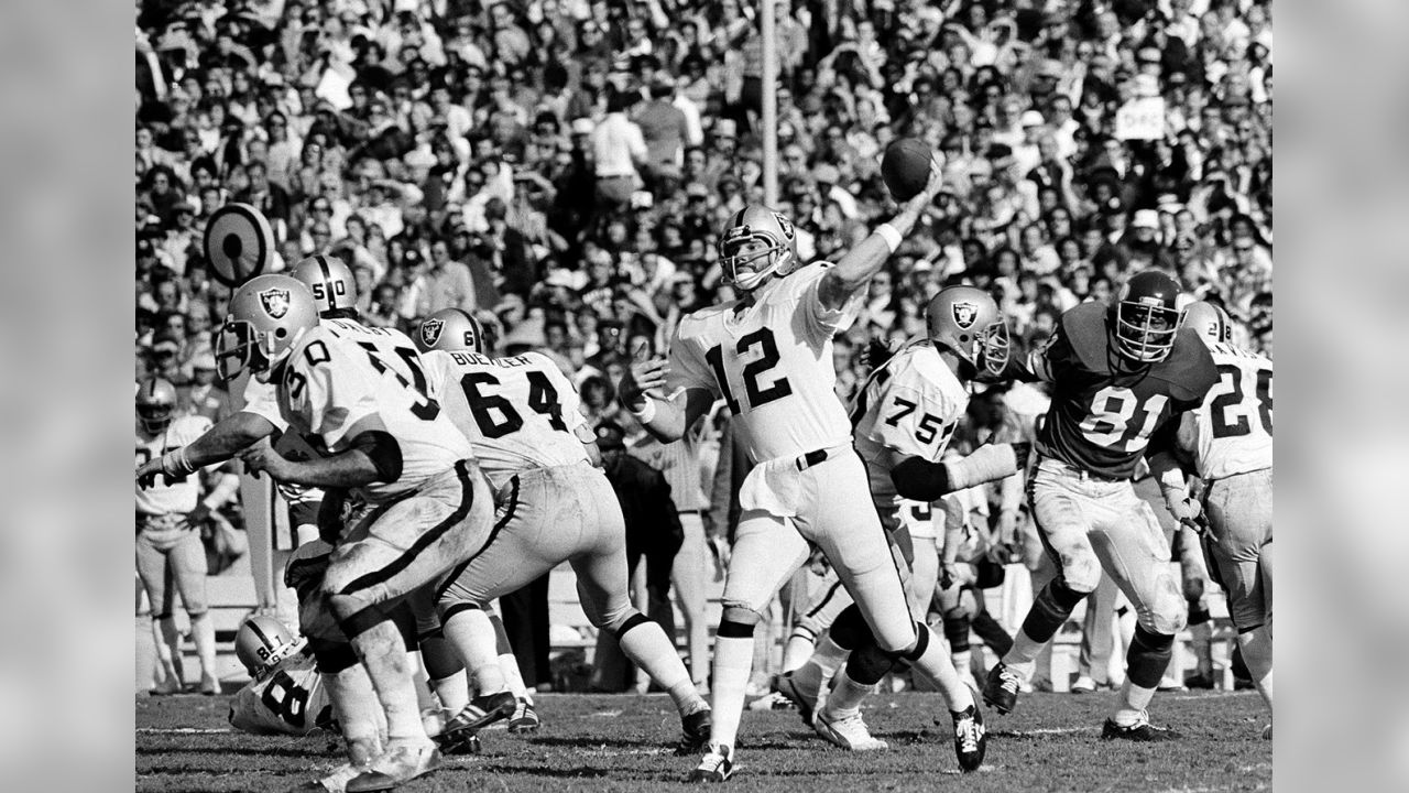 Throwback Thursday: Vikings-Raiders 1977 Super Bowl 