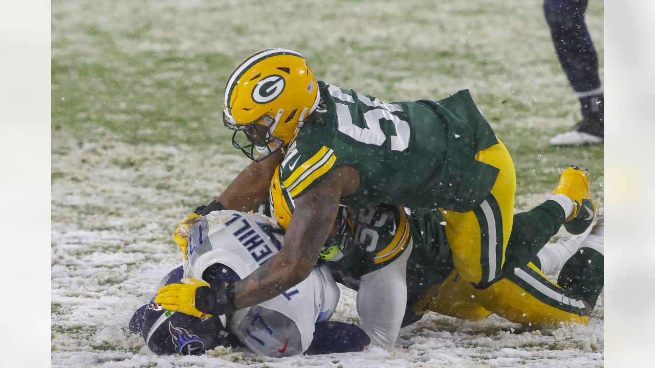 Green Bay Packers linebacker Za'Darius Smith put on injured reserve