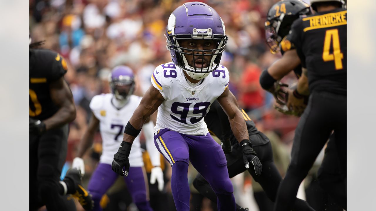 Minnesota Vikings cornerback Akayleb Evans (21) in action during the second  half of an NFL football game against the Chicago Bears, Sunday, Oct. 9,  2022 in Minneapolis. (AP Photo/Stacy Bengs Stock Photo - Alamy