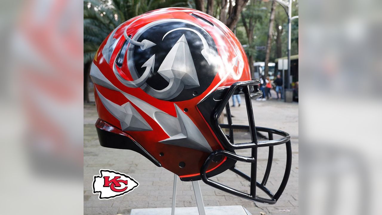 NFL asks Mexican artists to reimagine a Cardinals helmet