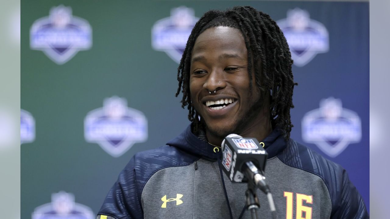 Alvin Kamara was straighing up peicing up the vikings on christamas da, Vikings