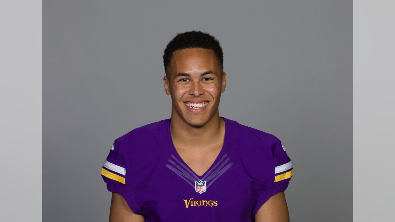 Dozier, Chisena, Mata'afa Odd Men Out in Vikings ESPN Roster