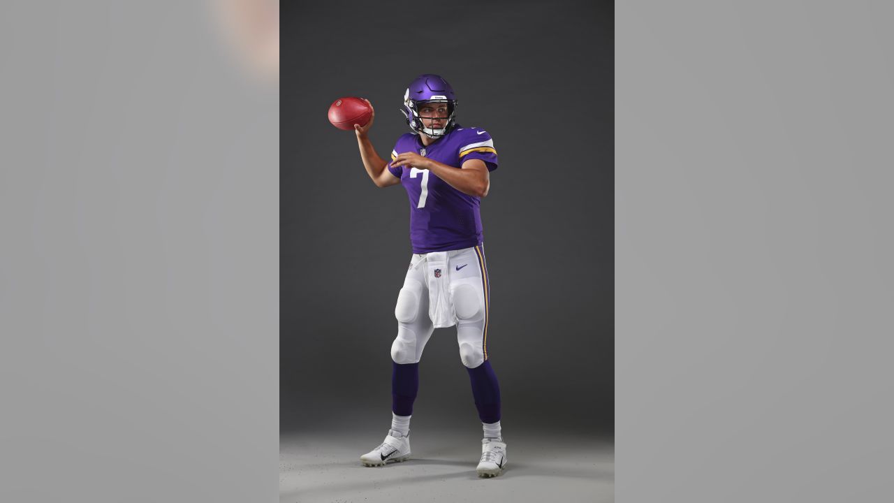 First Look at New Vikings in Full 2020 Uniforms