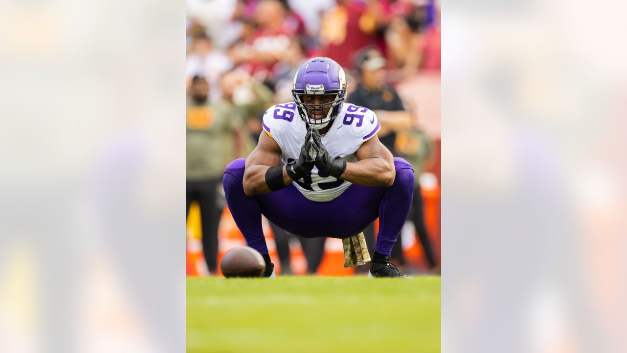Vikings agree to terms with Danielle Hunter