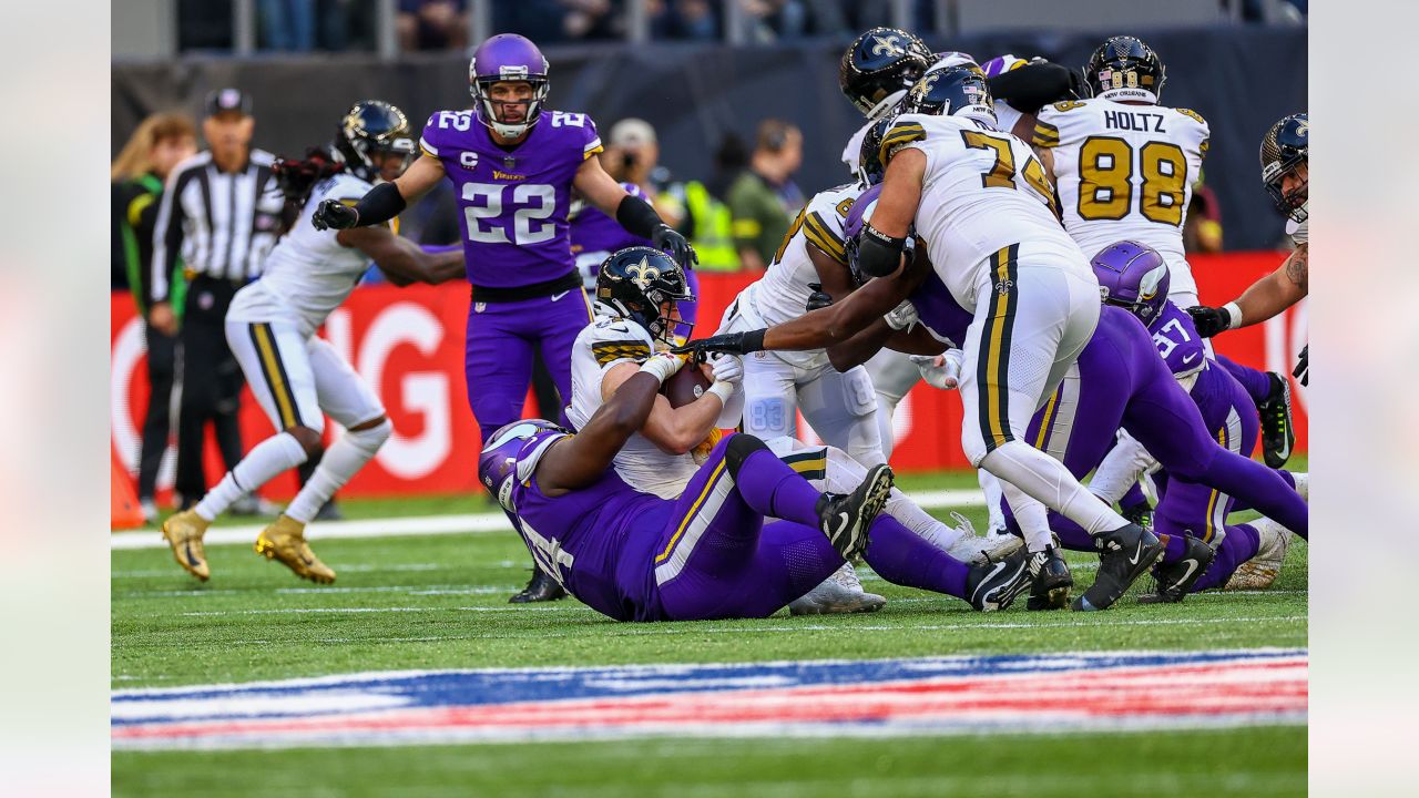 6,819 Vikings Saints Stock Photos, High-Res Pictures, and Images - Getty  Images